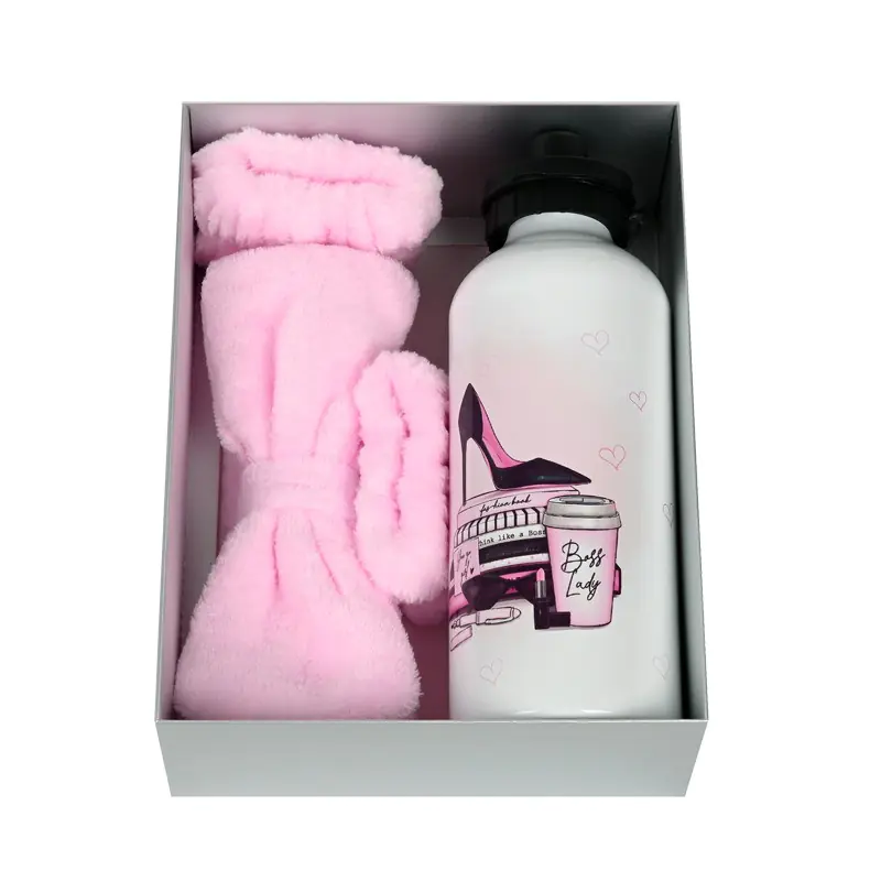 Подаръчен комплект за спа в розово и бутилка