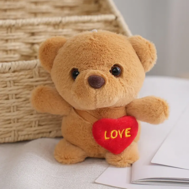 Плюшено мече със сърчице на ключодържател, кафяво, 12 см