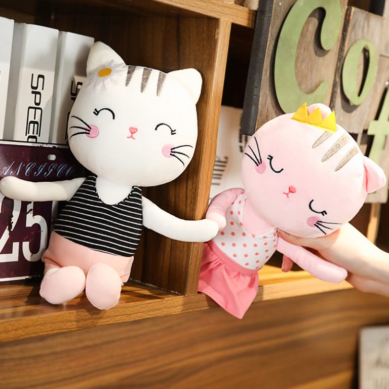 Плюшено коте Рая с рокля, розово, 35 см