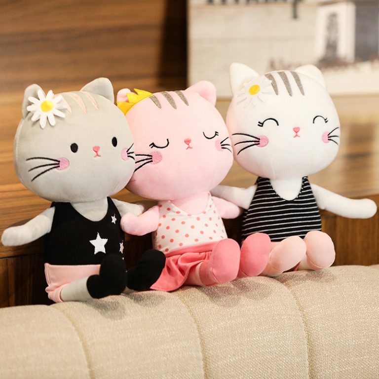 Плюшено коте Рая с рокля, розово, 35 см