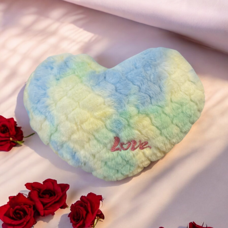 Плюшено сърце с надпис Love, синьо и жълто, 18 см