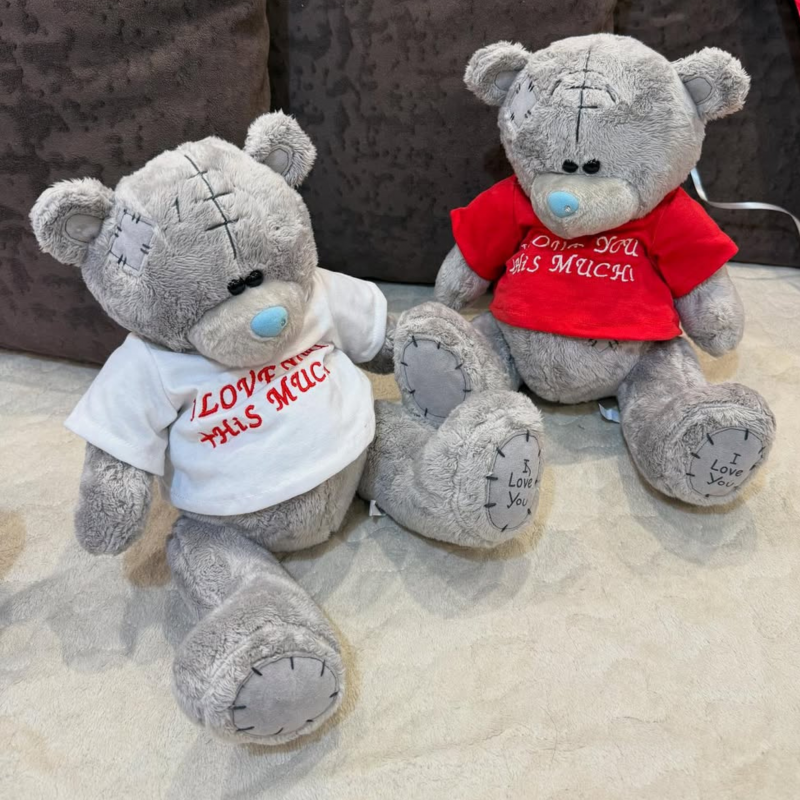 Плюшено мече Тони с бяла тениска I love you this much, сиво, 20 см