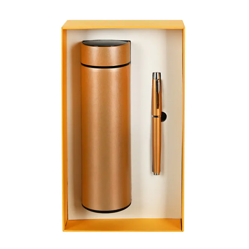 Подаръчен комплект - Честит Празник с пожелание за здраве, химикал и термос