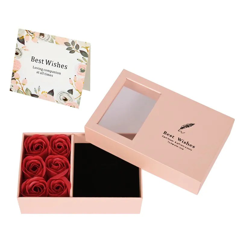 Елегантна кутия за бижута с 6 сапунени рози
