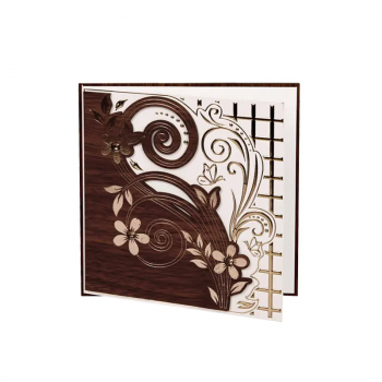 Поздравителна картичка Честит празник с цветя