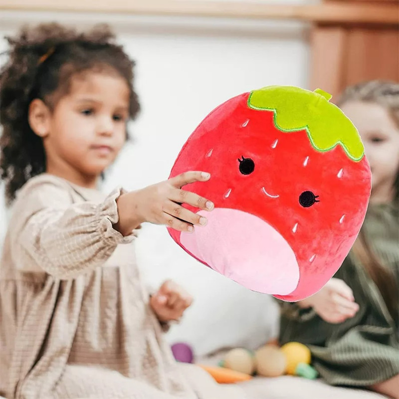 Плюшена ягодка с очички, 22 см