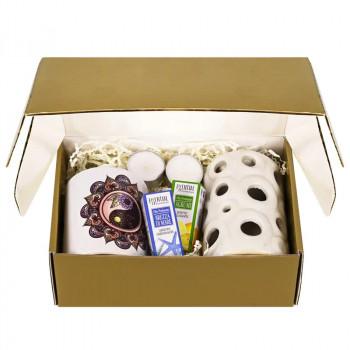 Комплект с аромалампа, чаша Мандала ,2 ароматни масла и 2 чаени свещи